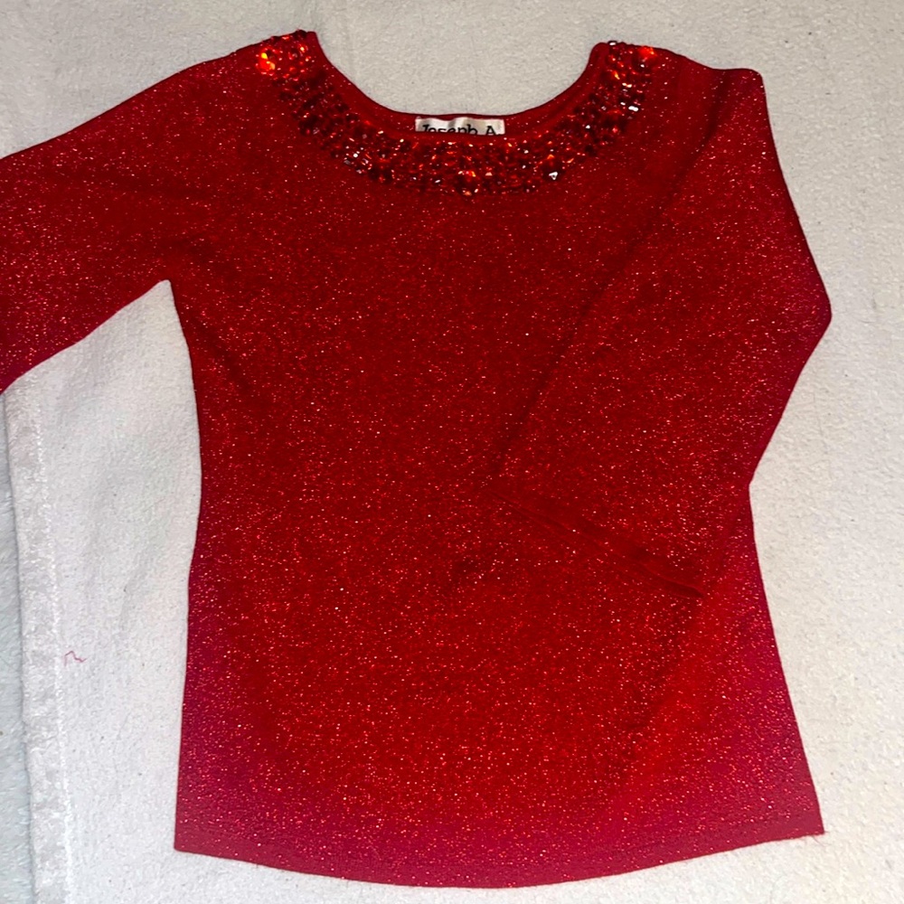 NEW joseph a. Red holiday top